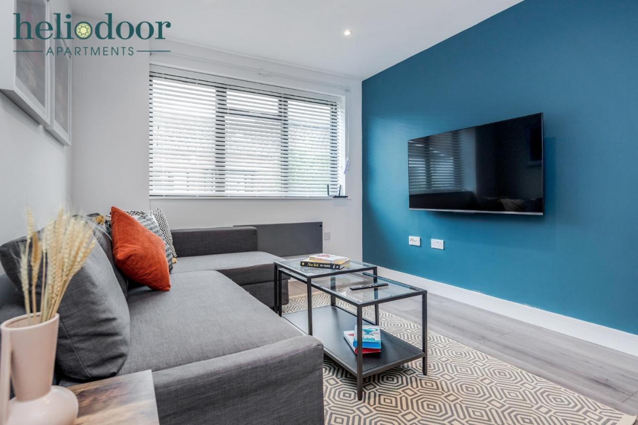 Milton Keynes Apartments, Sleeps Up To 5, Free Parking, Free Wifi & Movies, 7 Mins Drive To Milton Keynes Central Station For Direct Trains To London & The North Экстерьер фото