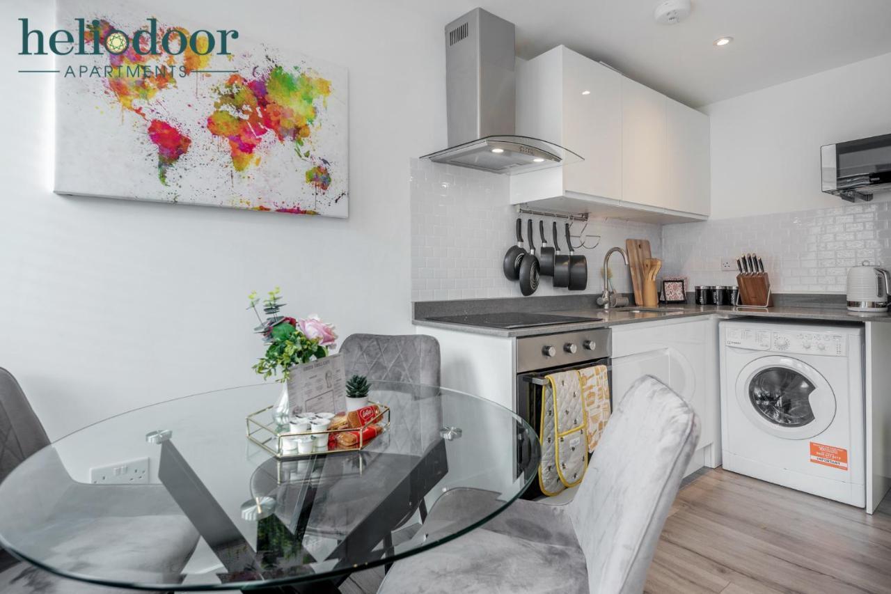 Milton Keynes Apartments, Sleeps Up To 5, Free Parking, Free Wifi & Movies, 7 Mins Drive To Milton Keynes Central Station For Direct Trains To London & The North Экстерьер фото