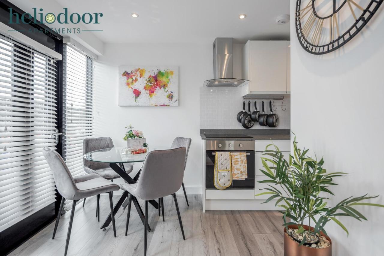 Milton Keynes Apartments, Sleeps Up To 5, Free Parking, Free Wifi & Movies, 7 Mins Drive To Milton Keynes Central Station For Direct Trains To London & The North Экстерьер фото
