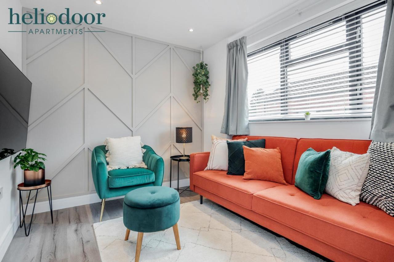 Milton Keynes Apartments, Sleeps Up To 5, Free Parking, Free Wifi & Movies, 7 Mins Drive To Milton Keynes Central Station For Direct Trains To London & The North Экстерьер фото