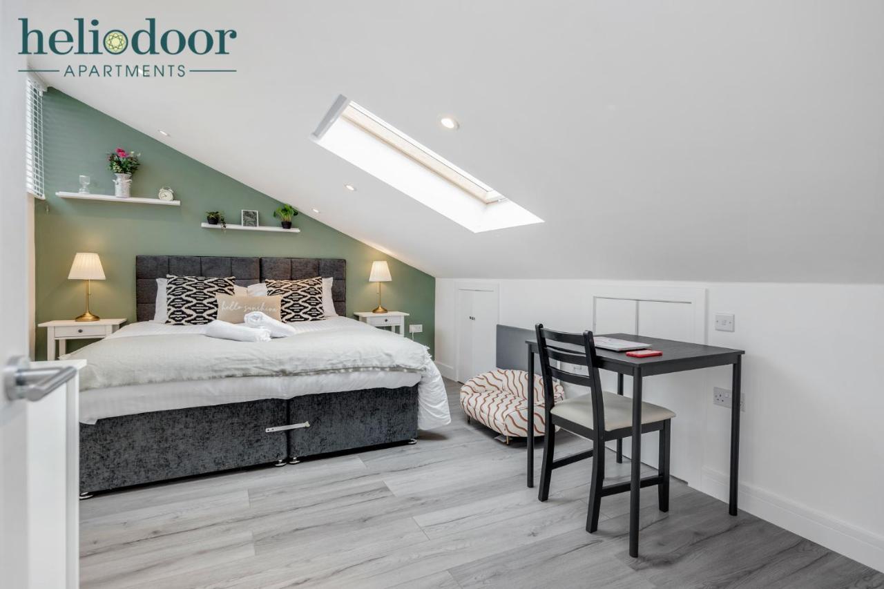 Milton Keynes Apartments, Sleeps Up To 5, Free Parking, Free Wifi & Movies, 7 Mins Drive To Milton Keynes Central Station For Direct Trains To London & The North Экстерьер фото