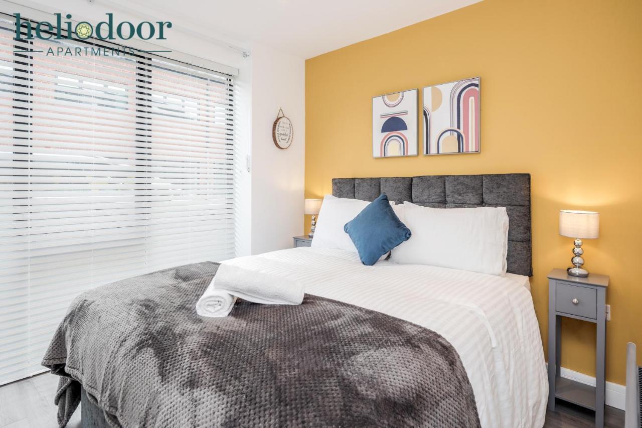 Milton Keynes Apartments, Sleeps Up To 5, Free Parking, Free Wifi & Movies, 7 Mins Drive To Milton Keynes Central Station For Direct Trains To London & The North Экстерьер фото