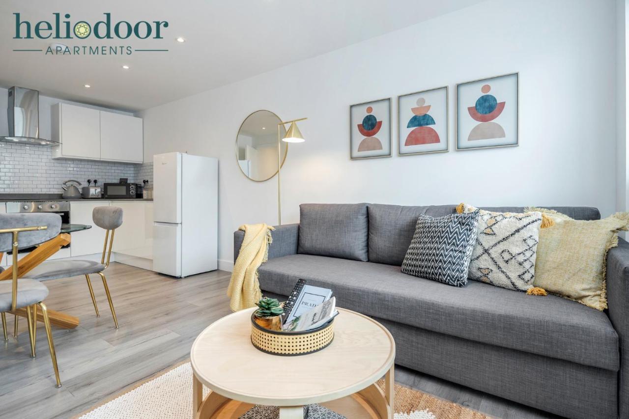 Milton Keynes Apartments, Sleeps Up To 5, Free Parking, Free Wifi & Movies, 7 Mins Drive To Milton Keynes Central Station For Direct Trains To London & The North Экстерьер фото