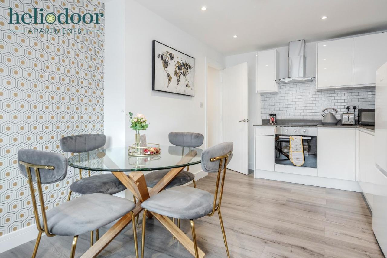 Milton Keynes Apartments, Sleeps Up To 5, Free Parking, Free Wifi & Movies, 7 Mins Drive To Milton Keynes Central Station For Direct Trains To London & The North Экстерьер фото