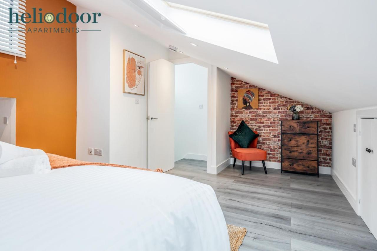 Milton Keynes Apartments, Sleeps Up To 5, Free Parking, Free Wifi & Movies, 7 Mins Drive To Milton Keynes Central Station For Direct Trains To London & The North Экстерьер фото