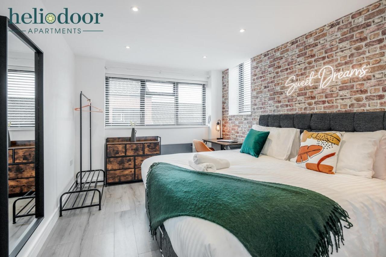 Milton Keynes Apartments, Sleeps Up To 5, Free Parking, Free Wifi & Movies, 7 Mins Drive To Milton Keynes Central Station For Direct Trains To London & The North Экстерьер фото